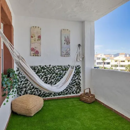 Beautiful 3 Bed Stylish & Cozy Apartment - Susanna Suite Mijas Exterior photo