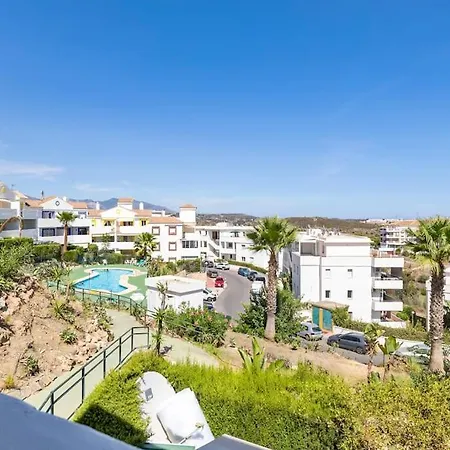 Beautiful 3 Bed Stylish & Cozy Apartment - Susanna Suite Mijas Exterior photo